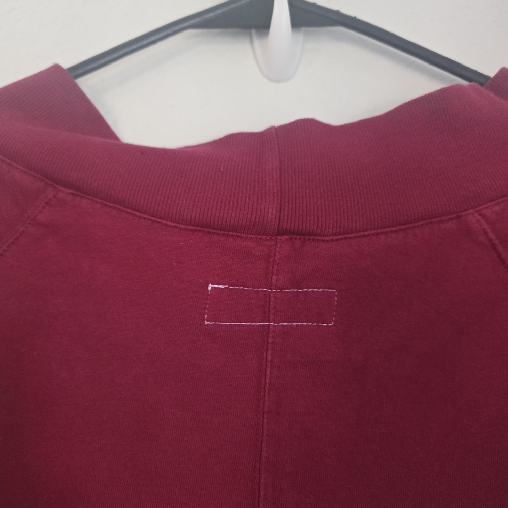Elegant Burgundy Women's Sweatshirt - Picture 4 of 7